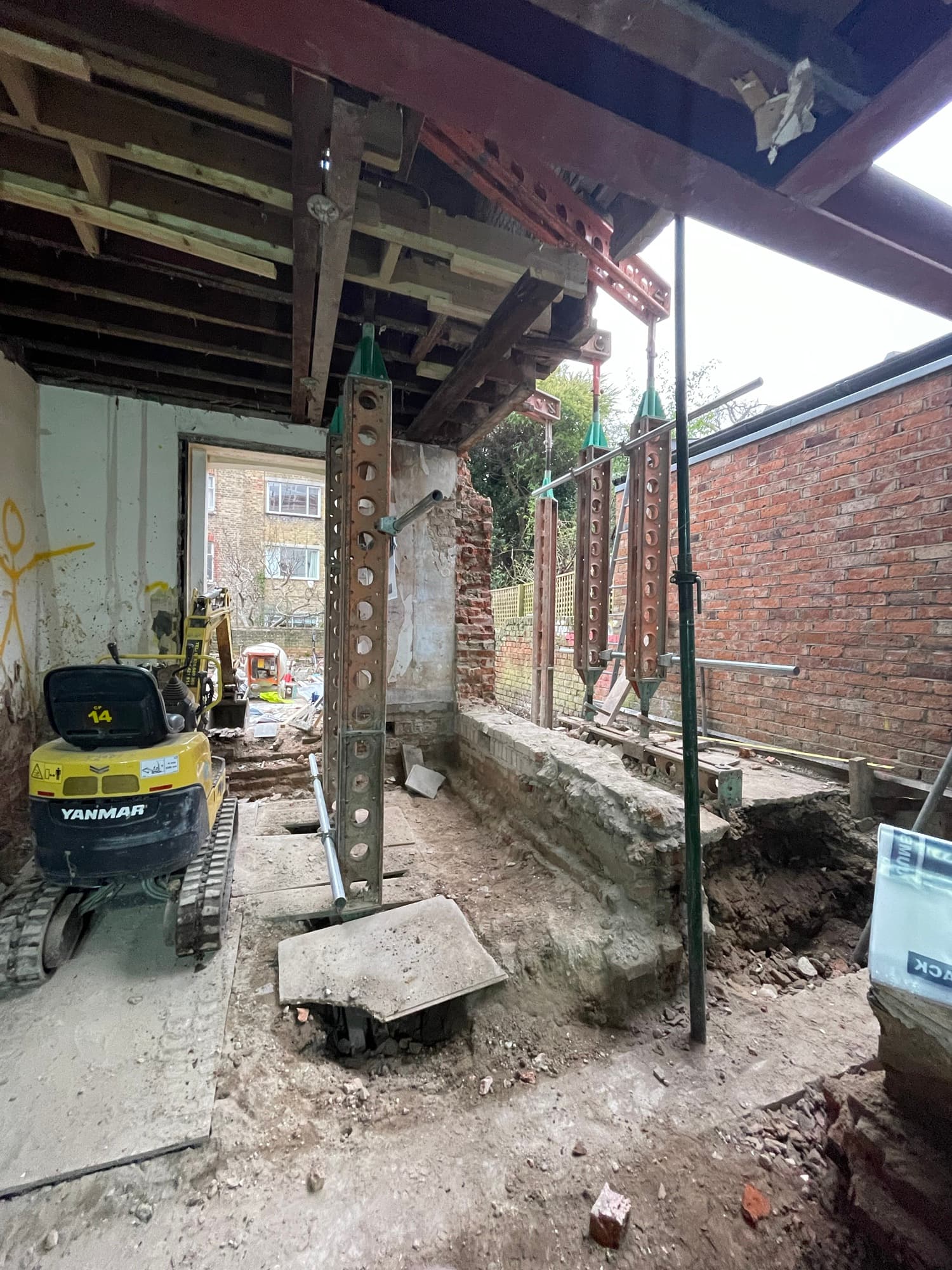 Hampstead Strip-Out & Extension photo 4